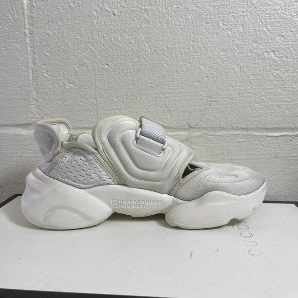 Nike Aqua Rift CW7164-100 Sail White Sneakers Hook & Loop Women's 7 US/4.5 UK - Picture 2 of 12